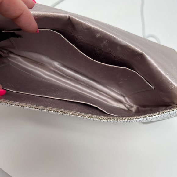 Vintage GLOMESH White Clutch Handbag Clutch w/hidden Strap - Picture 5 of 7